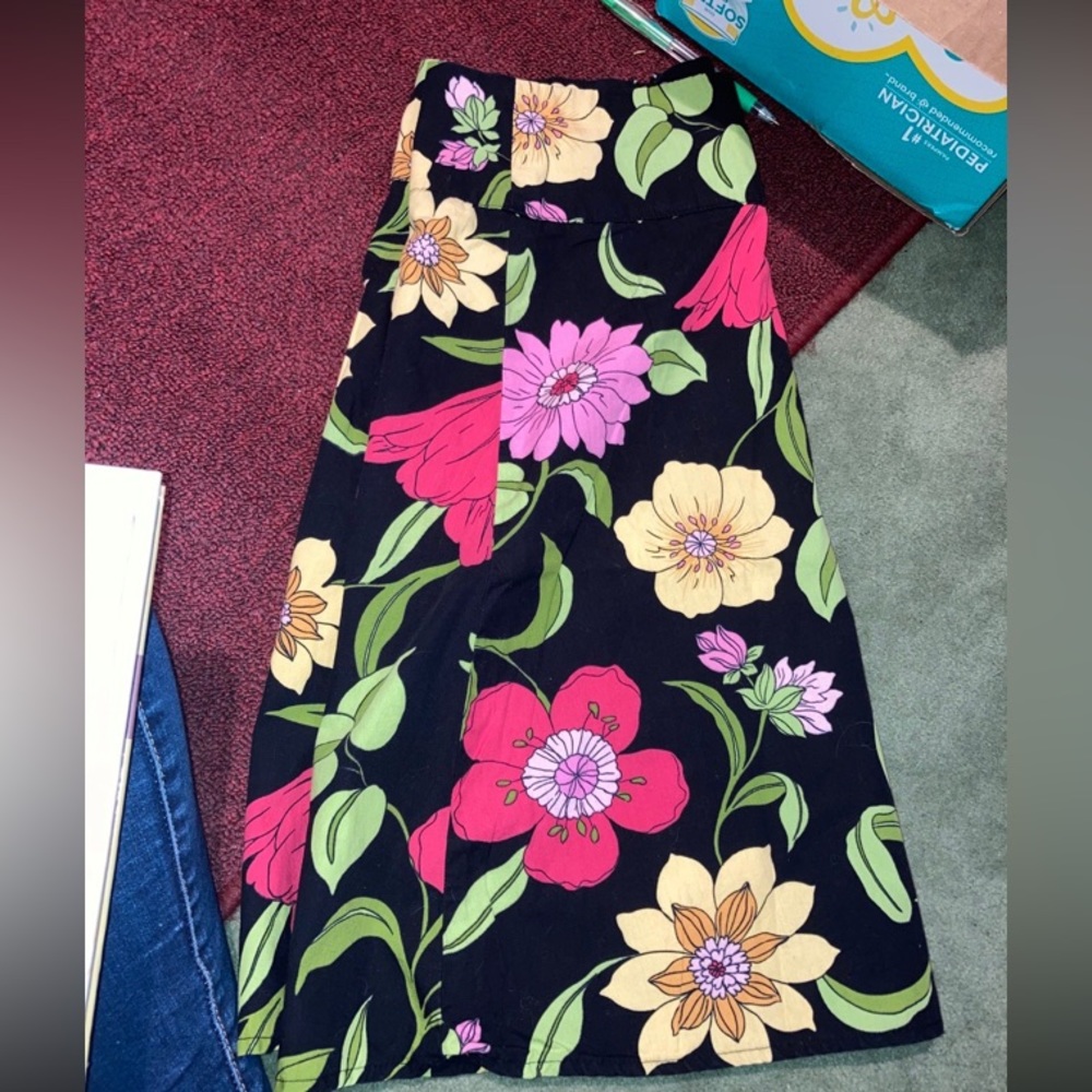 Women’s skirt